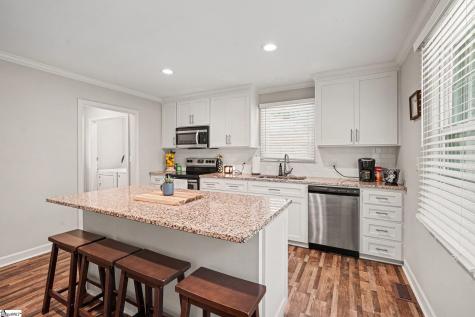 120 Carlton Drive Mauldin SC 29662