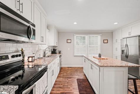 120 Carlton Drive Mauldin SC 29662