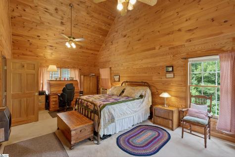 135 Pointe Drive Campobello SC 29322