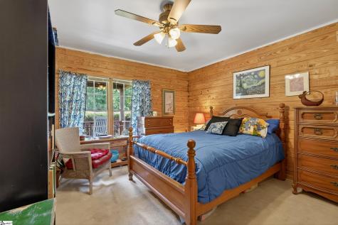 135 Pointe Drive Campobello SC 29322