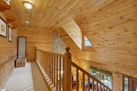 135 Pointe Drive Campobello SC 29322