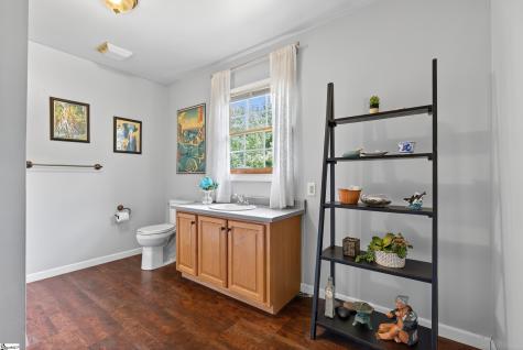 135 Pointe Drive Campobello SC 29322