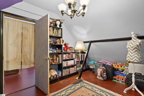 135 Pointe Drive Campobello SC 29322