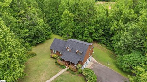 135 Pointe Drive Campobello SC 29322