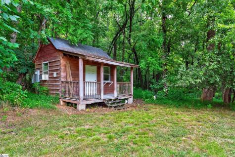 135 Pointe Drive Campobello SC 29322