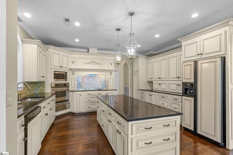 210 Amenity Way Seneca SC 29672