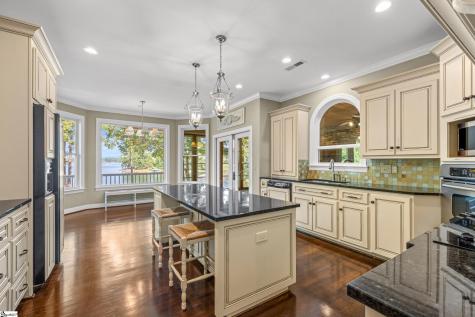 210 Amenity Way Seneca SC 29672