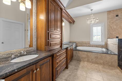 210 Amenity Way Seneca SC 29672