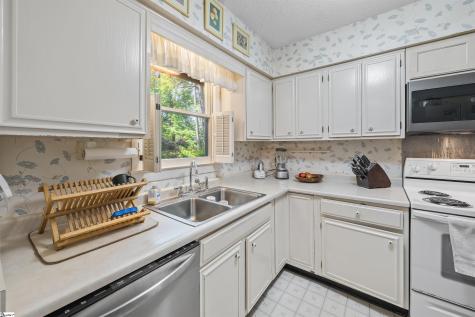135 Ingleoak Lane Greenville SC 29615