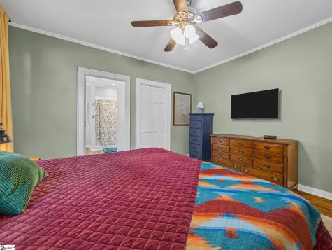 6 Briggs Avenue Greenville SC 29601