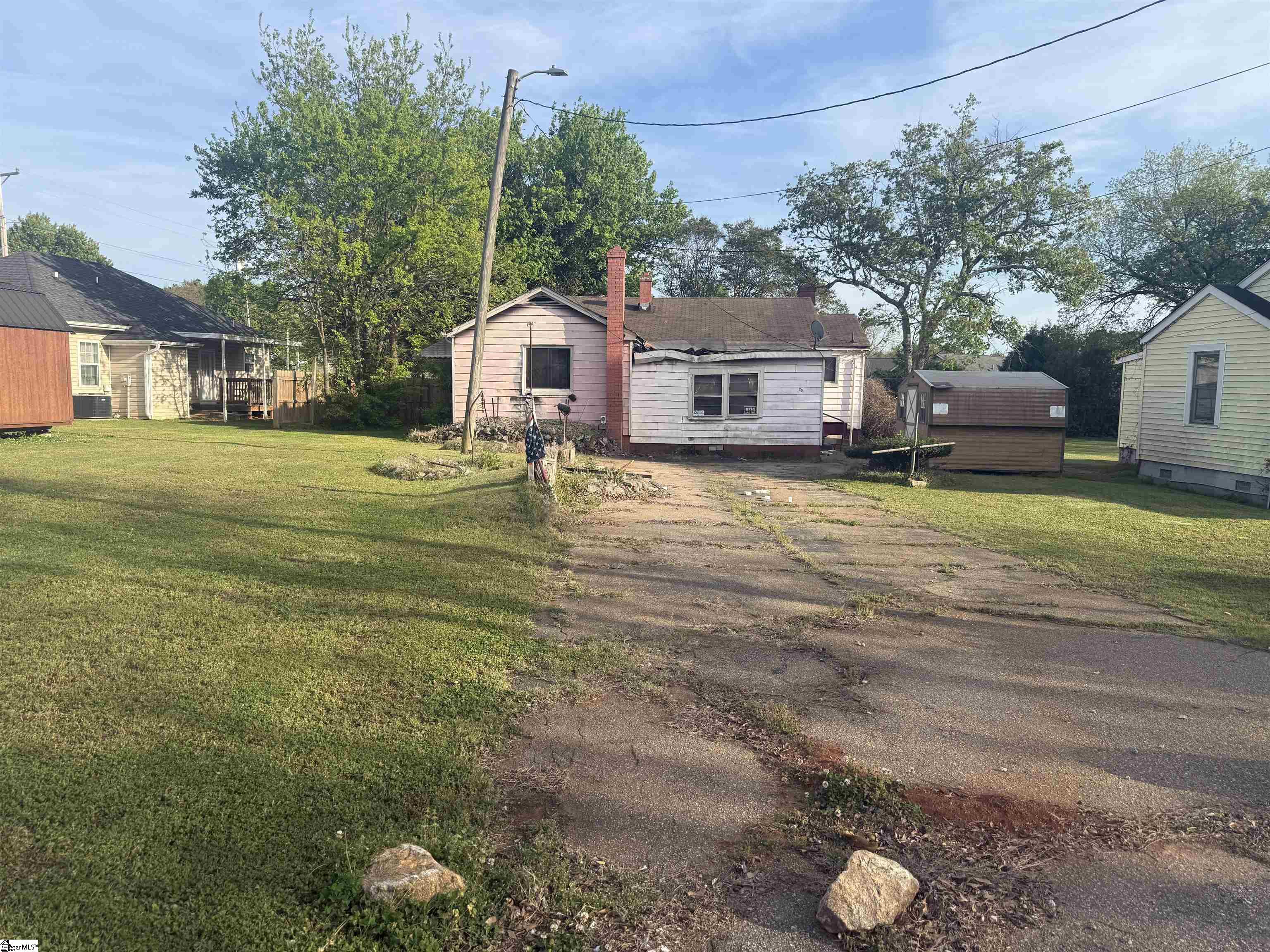 25 Earnhardt Street Greenville SC 29609