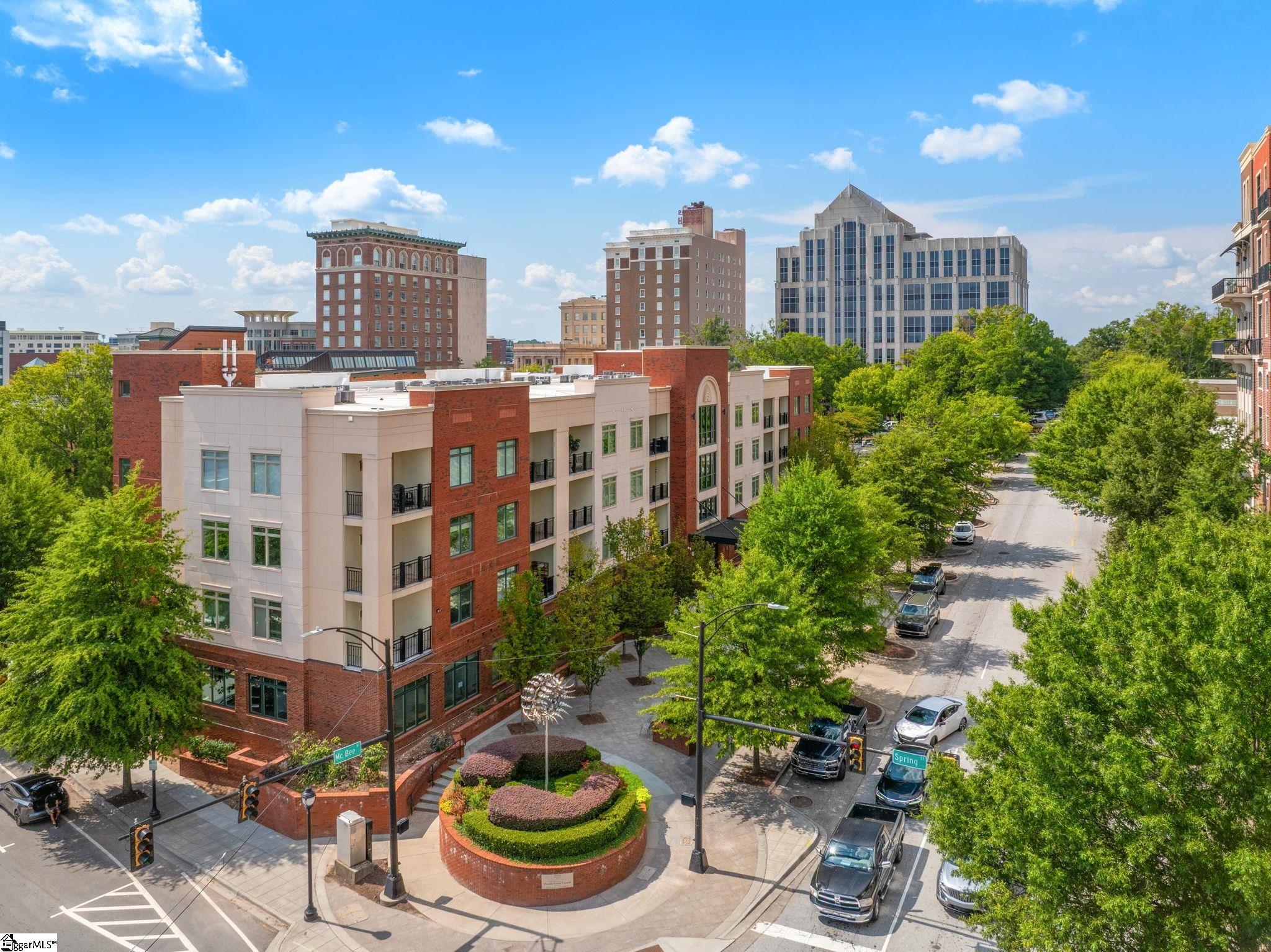98 E Mcbee Avenue Greenville SC 29601