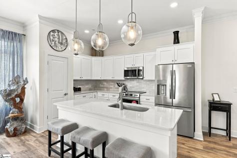 98 E Mcbee Avenue Greenville SC 29601