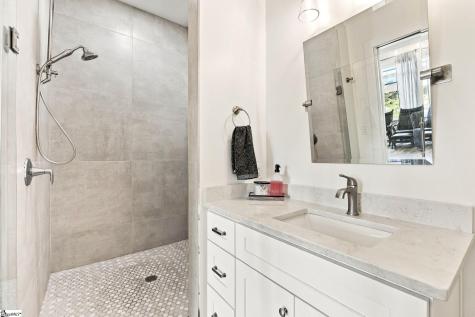 98 E Mcbee Avenue Greenville SC 29601
