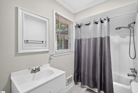 136 James Avenue Spartanburg SC 29385