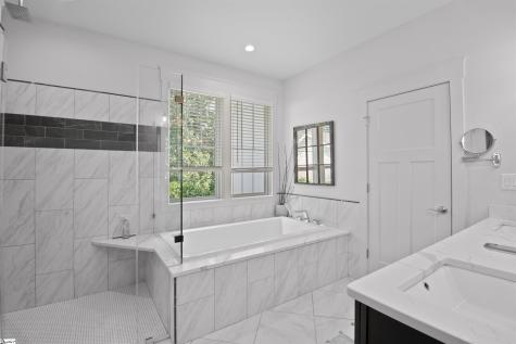 2 Country Squire Court Greenville SC 19615