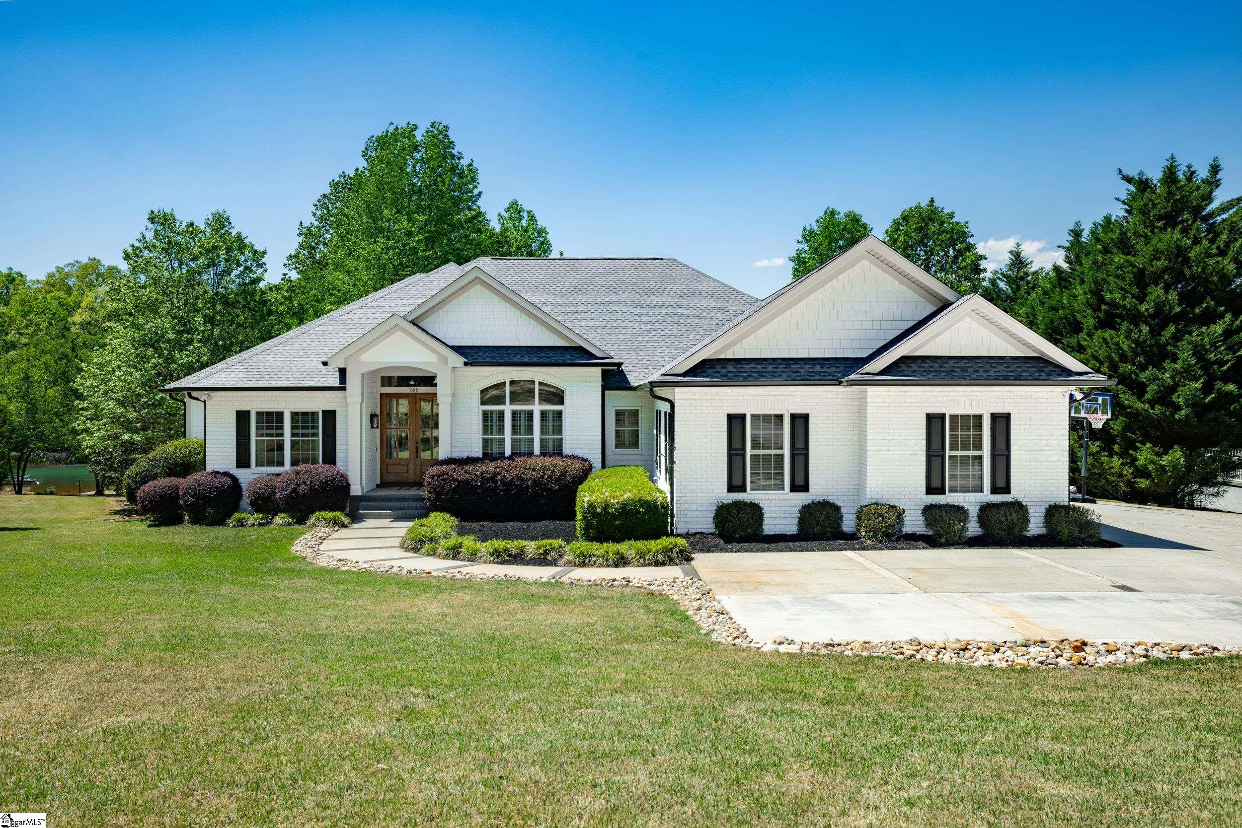 166 S Oak Pointe Drive Seneca SC 29672