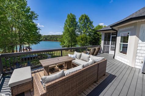 166 S Oak Pointe Drive Seneca SC 29672