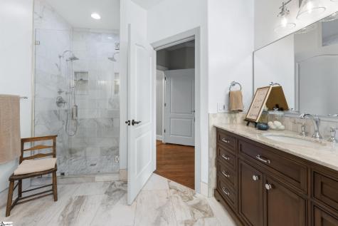 166 S Oak Pointe Drive Seneca SC 29672