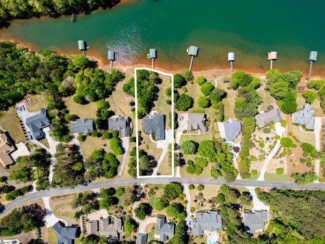 166 S Oak Pointe Drive Seneca SC 29672