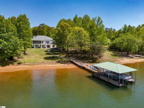 166 S Oak Pointe Drive Seneca SC 29672