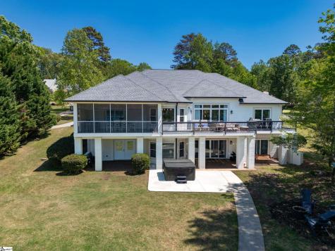 166 S Oak Pointe Drive Seneca SC 29672