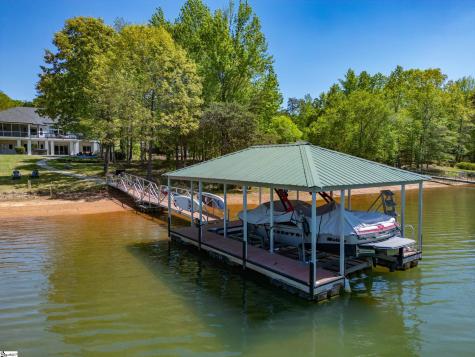 166 S Oak Pointe Drive Seneca SC 29672