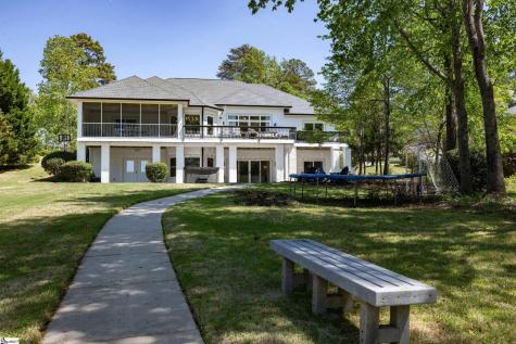 166 S Oak Pointe Drive Seneca SC 29672