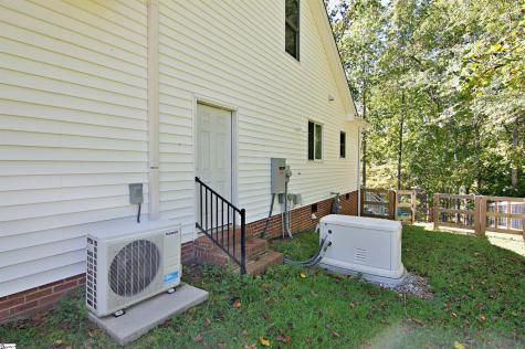 206 Petty Road Seneca SC 29672