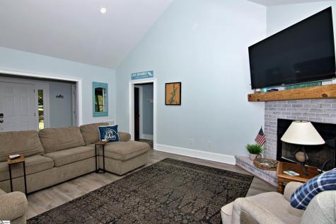 206 Petty Road Seneca SC 29672