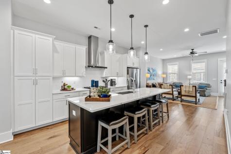 15 Whitner Street Greenville SC 29601