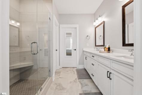 15 Whitner Street Greenville SC 29601