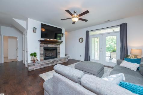 307 Barnhill Court Greenville SC 29617