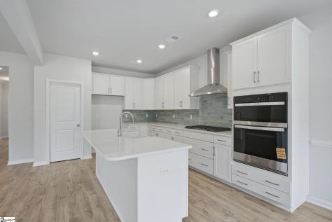 130 Teal Lane Seneca SC 29678