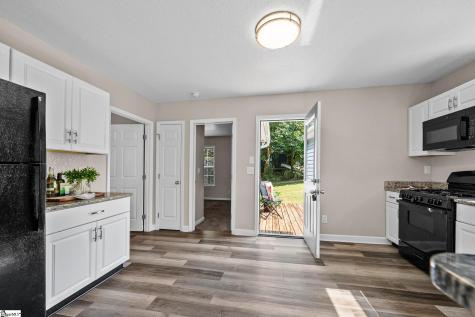 405 Hill Street Easley SC 29640