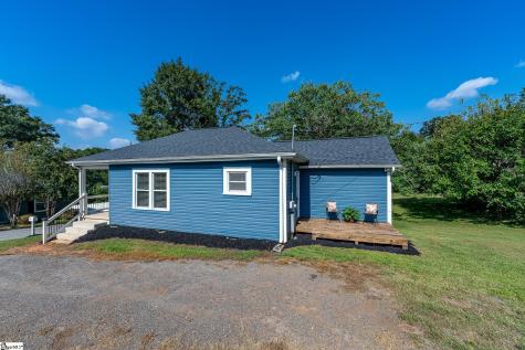 405 Hill Street Easley SC 29640