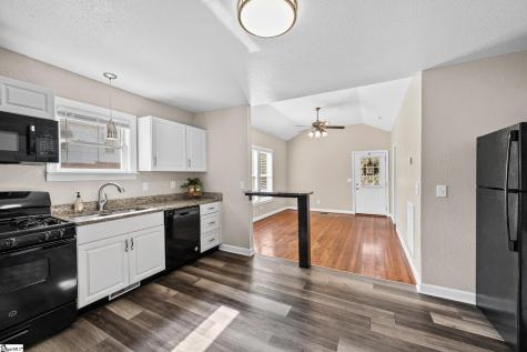 405 Hill Street Easley SC 29640
