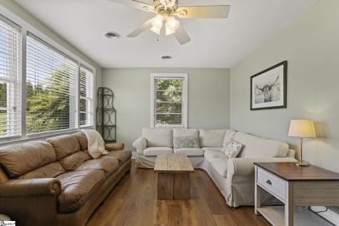 1902 Old Parker Road Greenville SC 29609