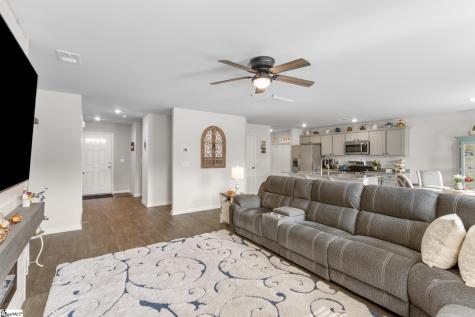 110 Southern Magnolia Lane Laurens SC 29360