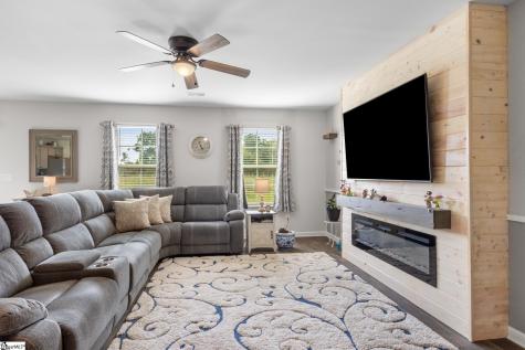 110 Southern Magnolia Lane Laurens SC 29360