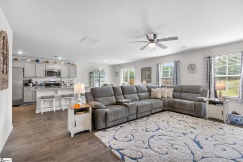 110 Southern Magnolia Lane Laurens SC 29360