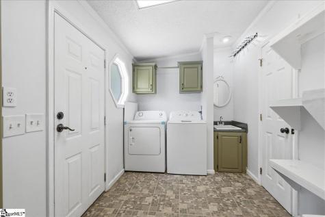 637 Ranch Road Laurens SC 29360