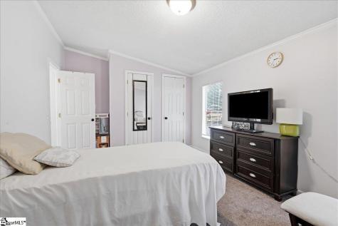 637 Ranch Road Laurens SC 29360