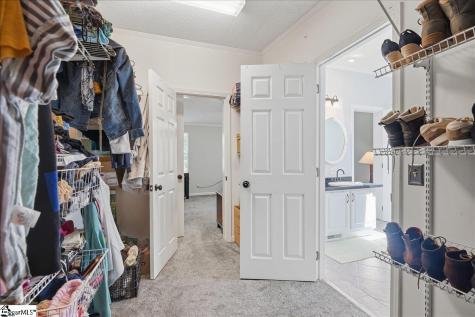 637 Ranch Road Laurens SC 29360