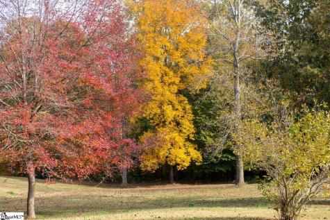 637 Ranch Road Laurens SC 29360