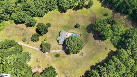 637 Ranch Road Laurens SC 29360