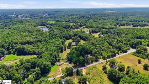 637 Ranch Road Laurens SC 29360