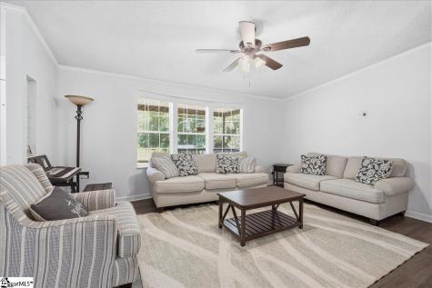637 Ranch Road Laurens SC 29360