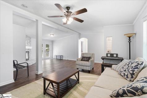 637 Ranch Road Laurens SC 29360