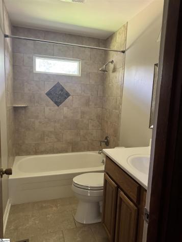2217 Aleaf Terrace Spartanburg SC 29302